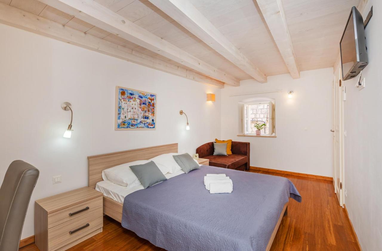Rafael Rooms & Apartments Old Town By Duhomes Дубровник Екстериор снимка