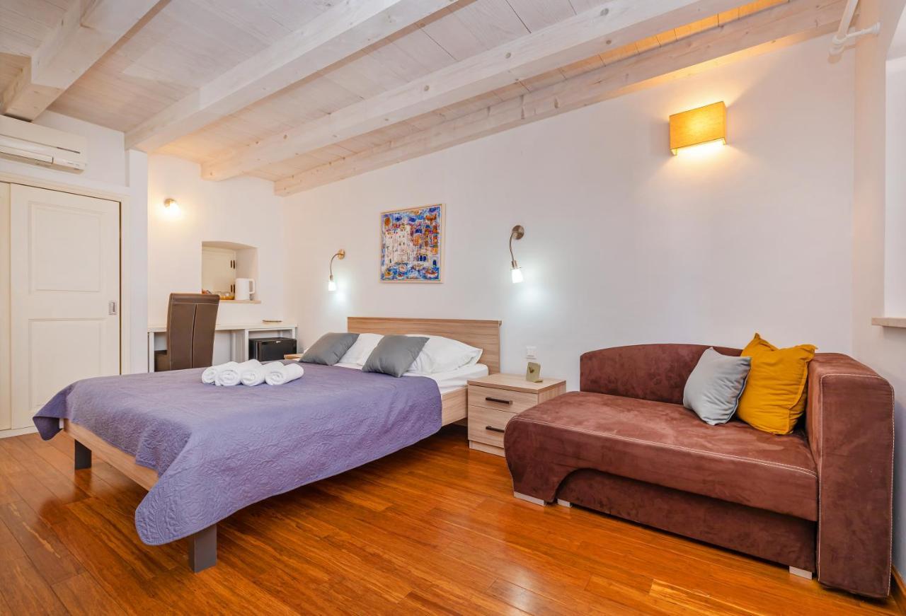 Rafael Rooms & Apartments Old Town By Duhomes Дубровник Екстериор снимка