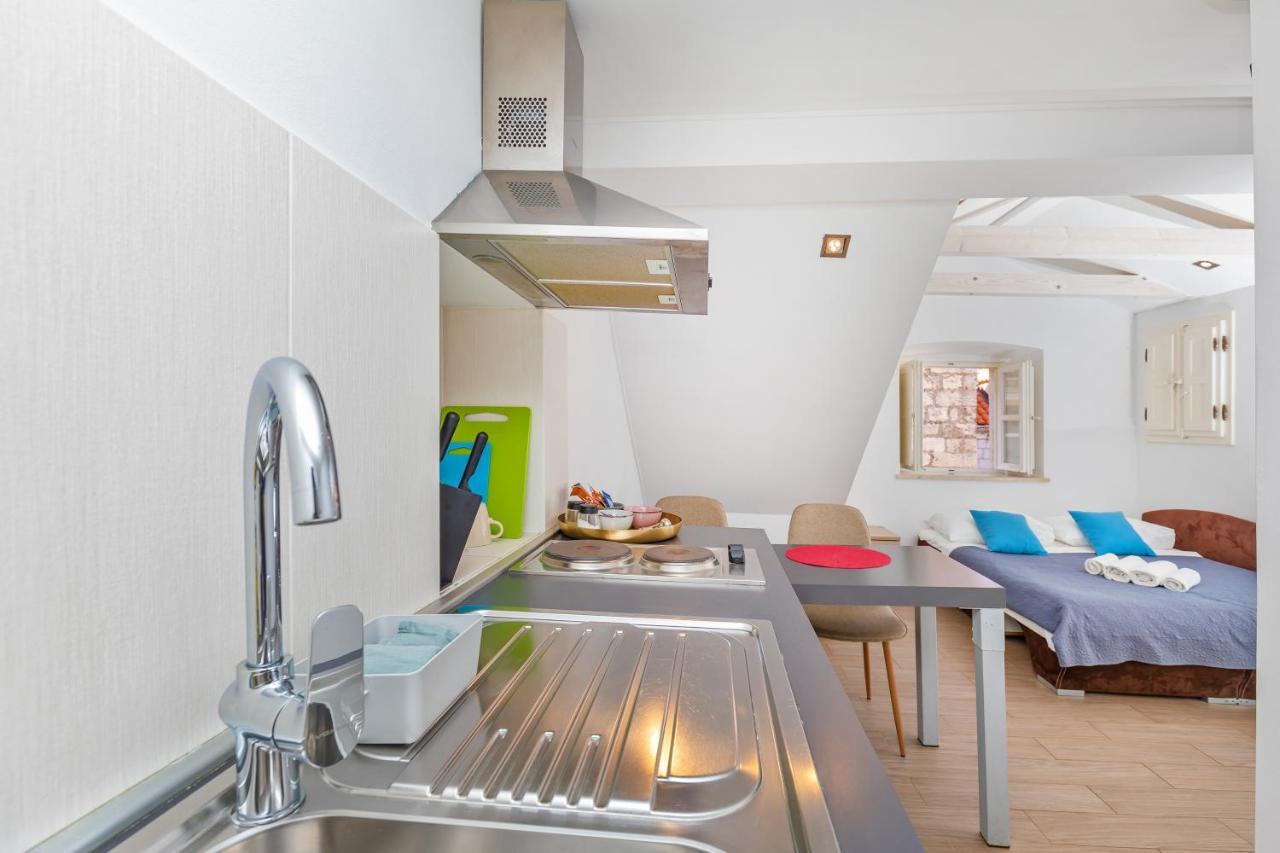 Rafael Rooms & Apartments Old Town By Duhomes Дубровник Екстериор снимка